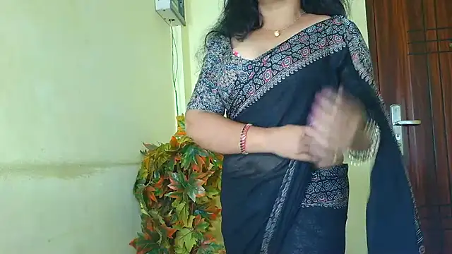 Mallu_MayaMadhav чат на живо
