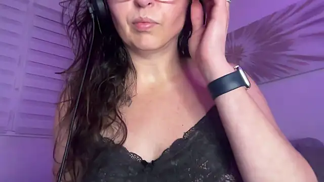 غرفة دردشة Serena_4you المباشرة