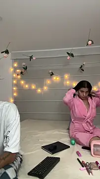 Sarabubbie Cameră chat live