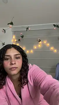 Sarabubbie's Live Chat Room