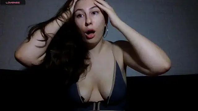 غرفة دردشة briannababy_ المباشرة