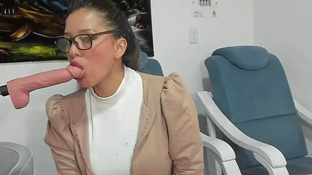 sharoncute1 Adlı Modelin Canlı Sohbet Odası