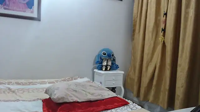 Chat soba uživo modela SaraStoneCute