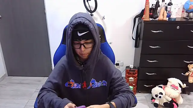 Živá chatovací místnost thomascooper7