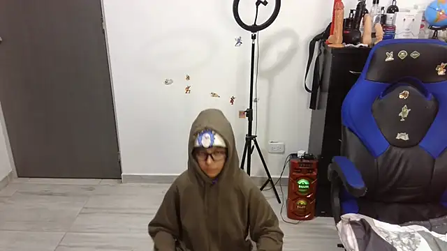 חדר צ'אט בשידור חי של thomascooper7