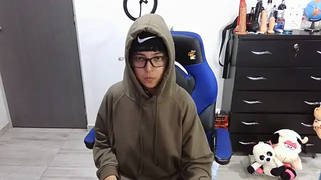 thomascooper7 Live Chatrum