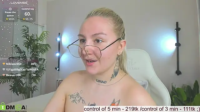 Debbie_Taylor чат на живо