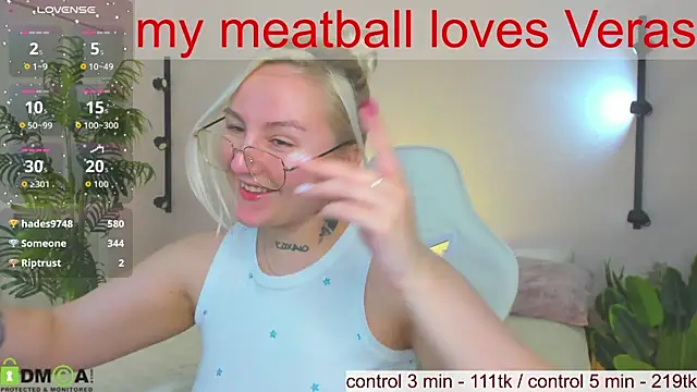 Chat soba uživo modela Debbie_Taylor