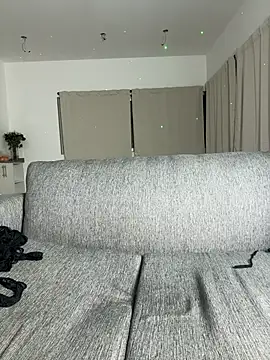 Chat soba uživo modela Tasha-Brooks