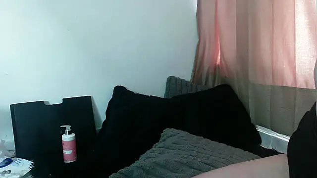 Sala de chat en directo de issa_soto_