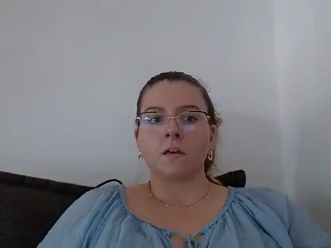 BritneySensual Adlı Modelin Canlı Sohbet Odası