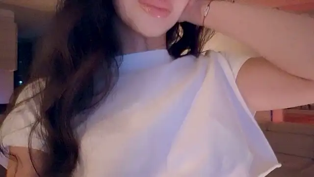Chat soba uživo modela Siny_Moore