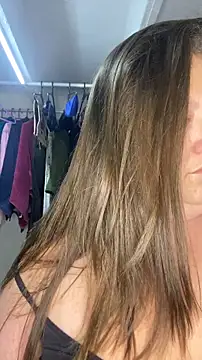 Chloee_Peach Cameră chat live