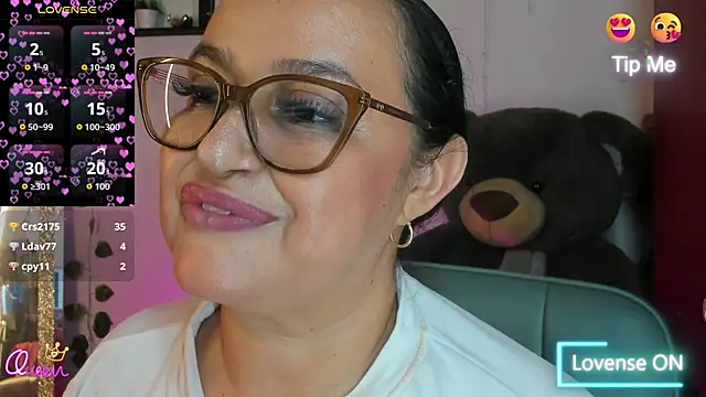 Gia_Nahomi Adlı Modelin Canlı Sohbet Odası