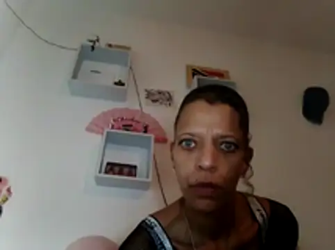 Živá chatovací místnost prettyblueeyes420