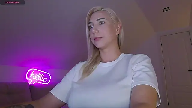 Živá chatovací místnost KhloeK