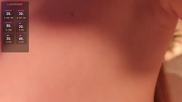 Annaa_Banana élő chatszobája