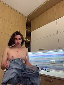 Take_Me_Awayy – Naživo kamerová sex šou 