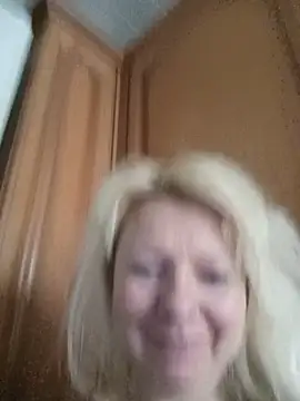 Lauri_scherri чат на живо