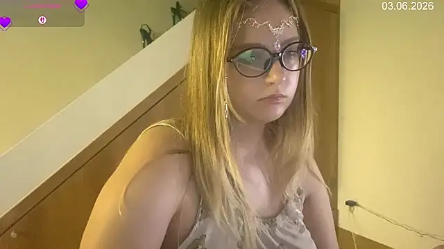 JacyWinslat's Live Chat Room