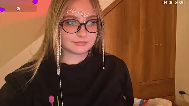 JacyWinslat's Live Chat Room