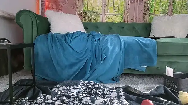 Priselvis Adlı Modelin Canlı Sohbet Odası