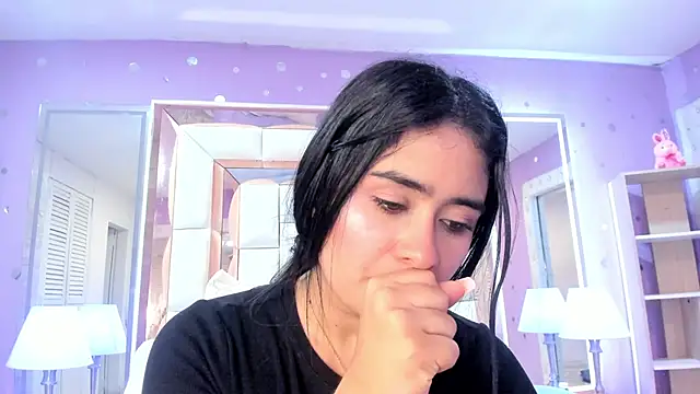 scarlette_15_ – Naživo chatovacia miestnosť