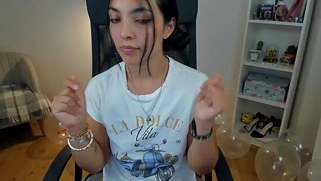 _BellaEvans_ Cameră chat live
