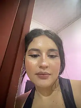 hally_berry____ Live Chatrum