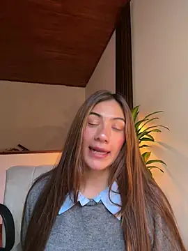 غرفة دردشة emmily_d المباشرة