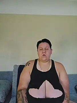 DevilDahm's Live Chat Room