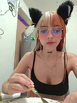 Dani-peggin Live Chatraum