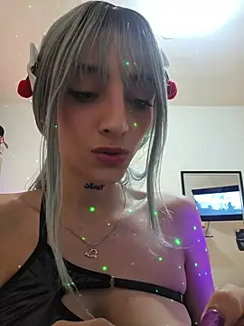Dani-peggin's Live Chat Room
