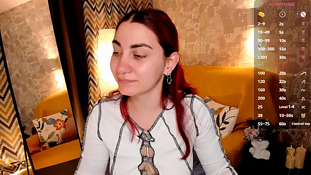 hannacheekss_ élő chatszobája
