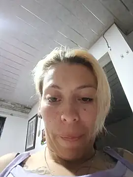 Tefannyy_: δωμάτιο απευθείας συνομιλίας