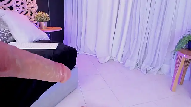 Mindy_sweety Adlı Modelin Canlı Sohbet Odası