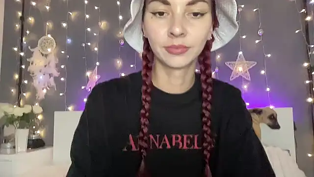 Magicalmoni – Naživo XXX chat
