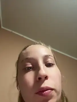 חדר צ'אט בשידור חי של Mrs_Mr_007