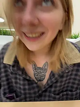 חדר צ'אט בשידור חי של Sunny___Bunny