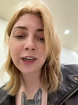 Sunny___Bunny Live Chatrum
