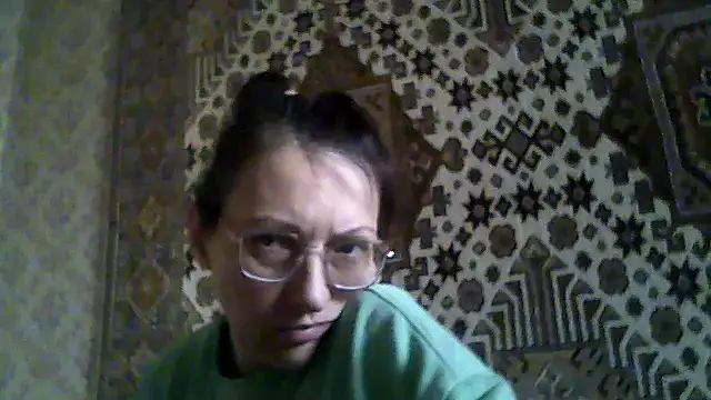 FayInessaKiss 现场聊天室