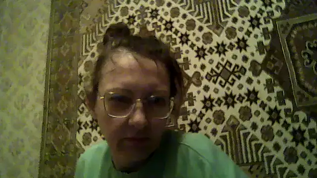 Chat soba uživo modela FayInessaKiss