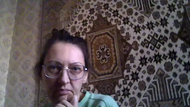 Živá chatovací místnost FayInessaKiss