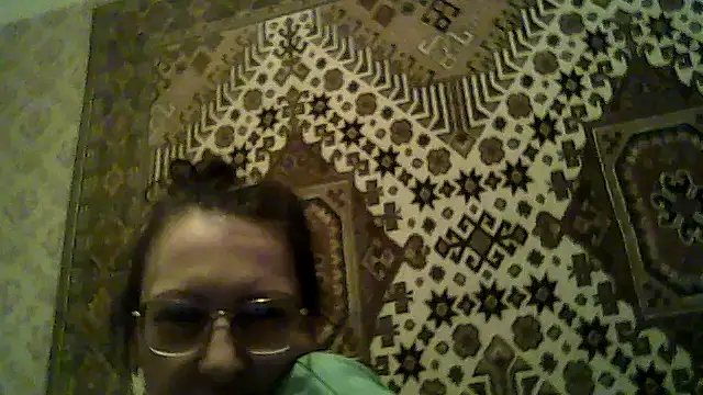 FayInessaKiss Cameră chat live