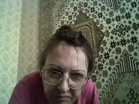 FayInessaKiss Cameră chat live