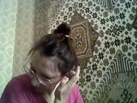 FayInessaKiss Live Chatraum