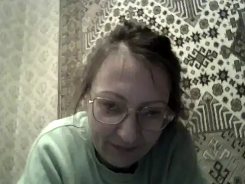 FayInessaKiss Cameră chat live