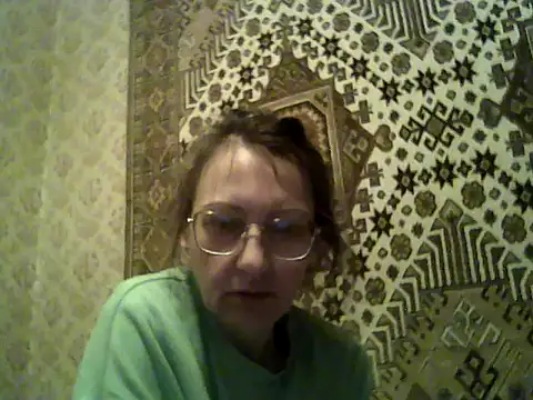 FayInessaKiss' Live Chat Room