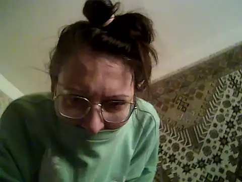 FayInessaKiss Cameră chat live