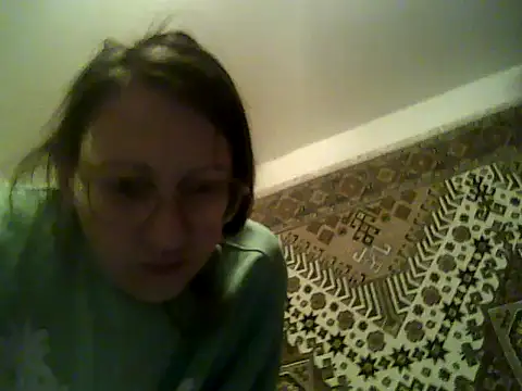 Živá chatovací místnost FayInessaKiss